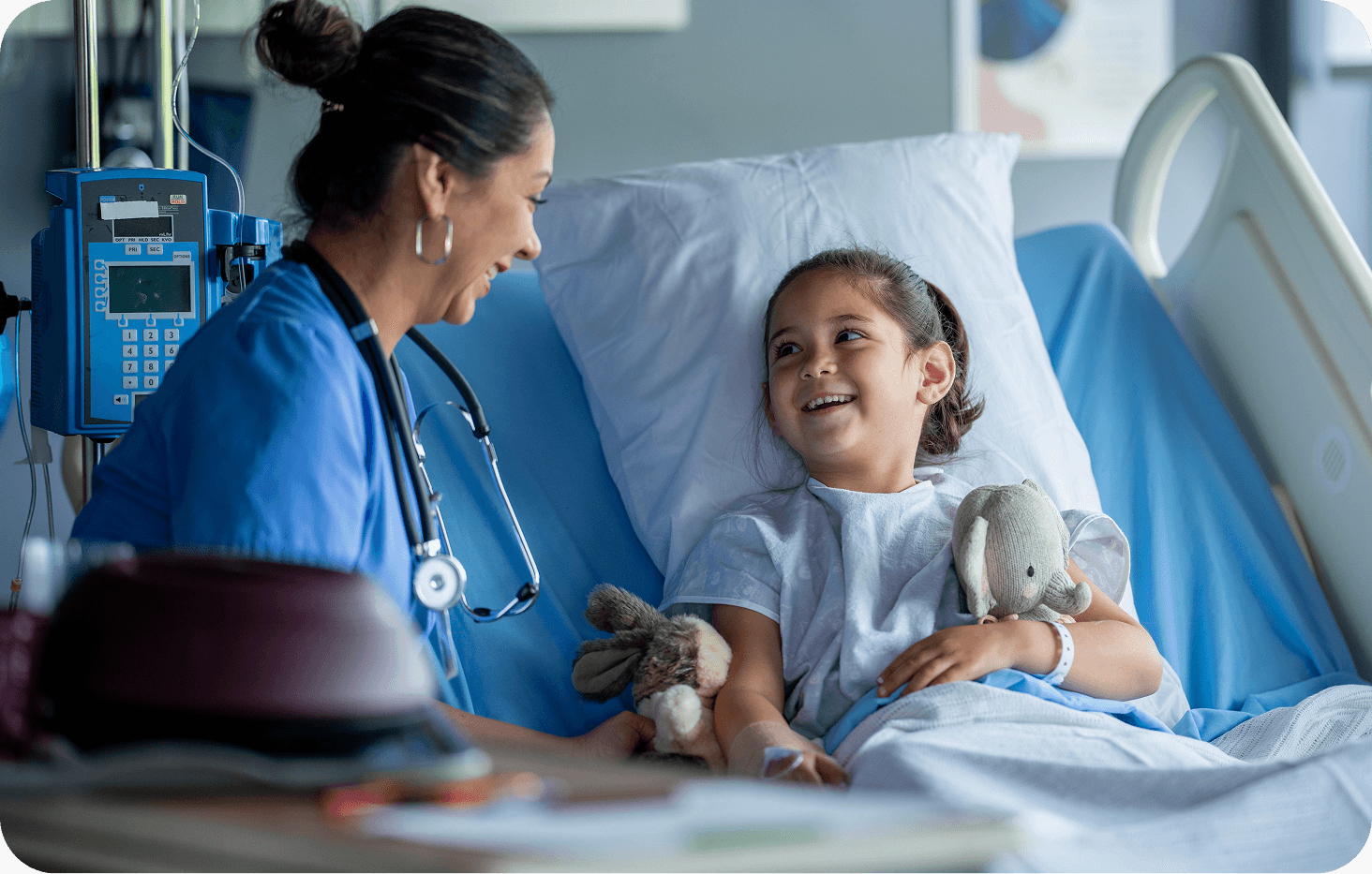 Image of a nurse talking to a patient